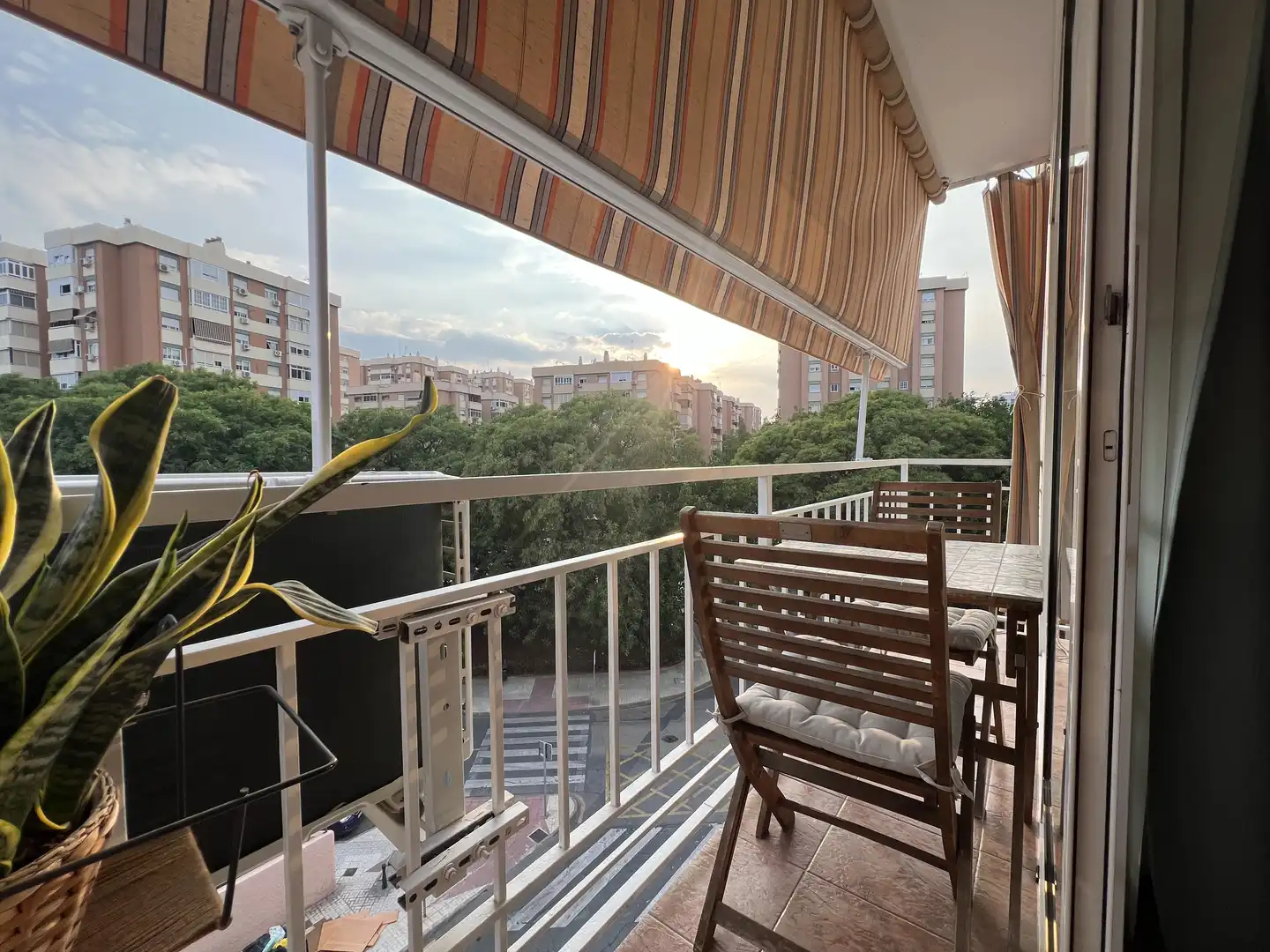 Terrassa de Pis de lloguer en Málaga amb Aire condicionat, Moblat i Balcó