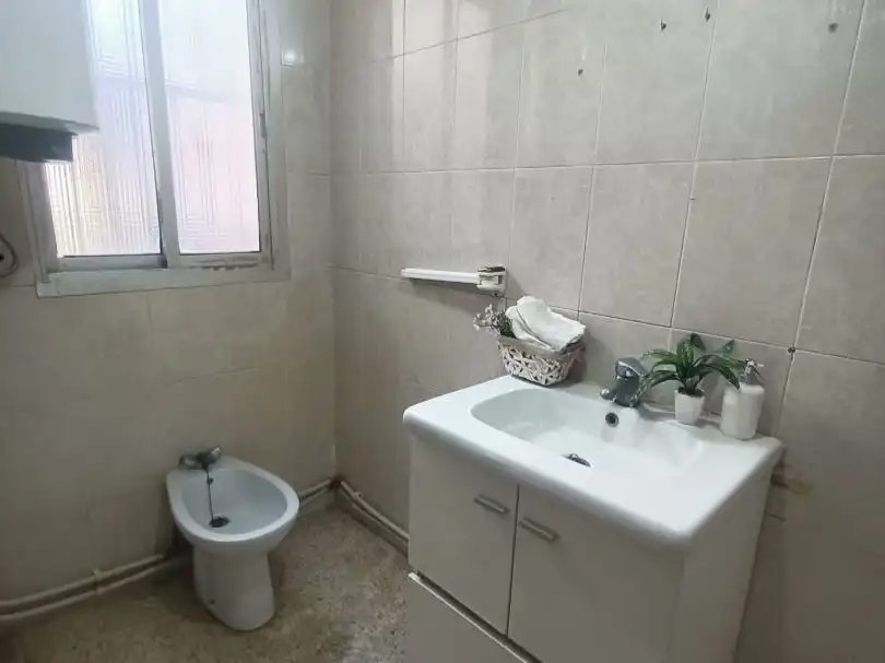 Detached homes for sale in Calle Caridad, 9, San Crispín - Huerta Nueva-Estación Bathroom of Detached homes for sale in Elda with Furnished