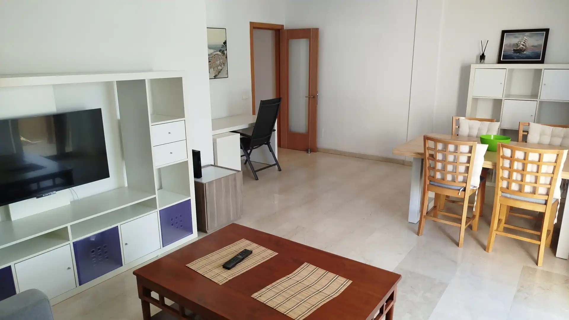 Sala d'estar de Pis de lloguer en Las Palmas de Gran Canaria amb Terrassa, Moblat i Forn