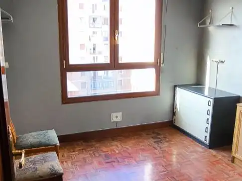 Habitación de Piso en venta en Bilbao  con Calefacción, Parquet y Terraza