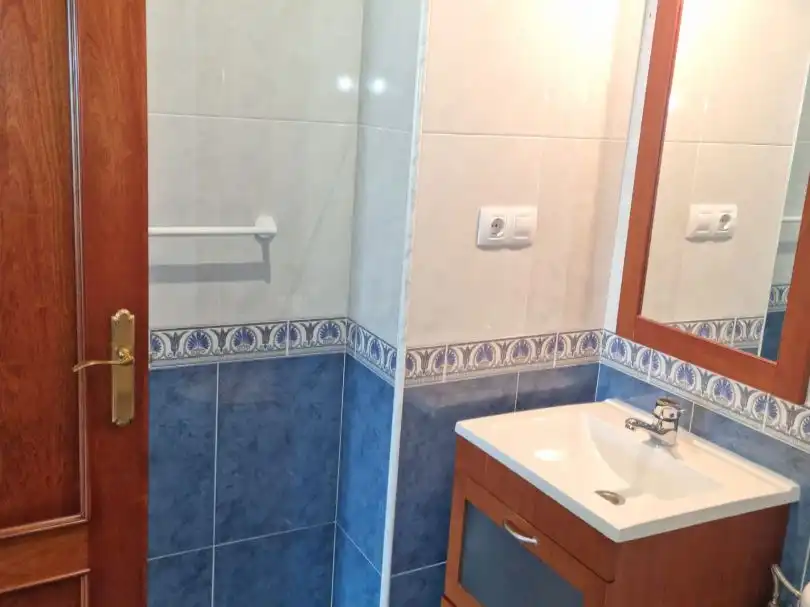 Bany de Pis en venda en Villaviciosa amb Calefacció, Jardí privat i Traster