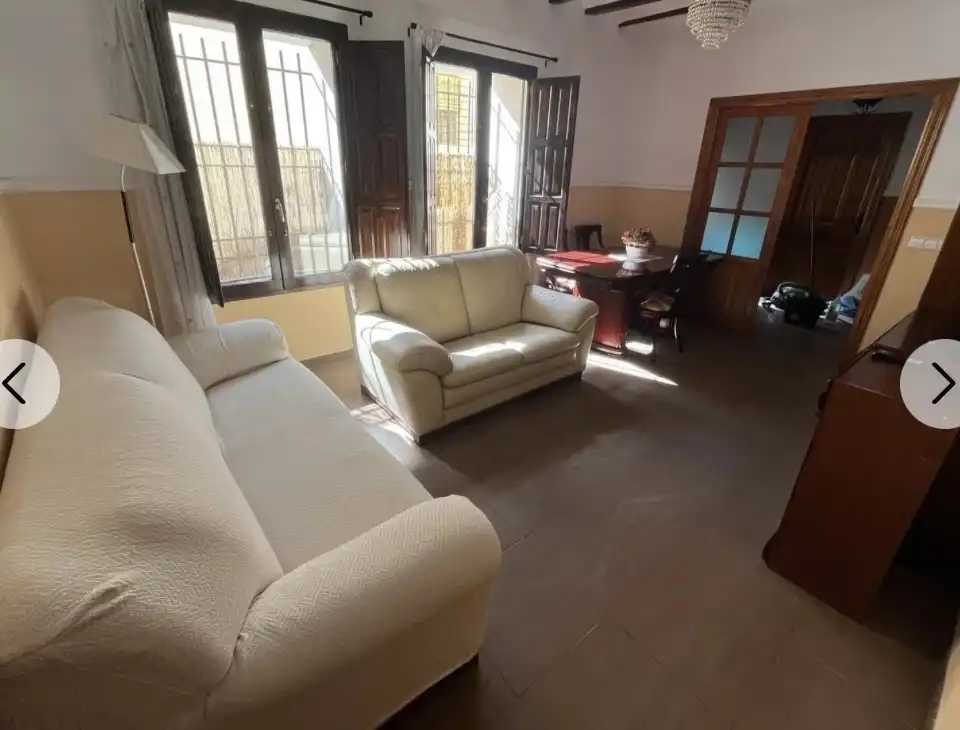 Sala d'estar de Pis de lloguer en Chinchilla de Monte-Aragón amb Traster i Moblat