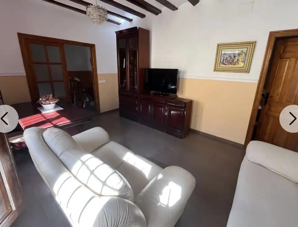 Sala d'estar de Pis de lloguer en Chinchilla de Monte-Aragón amb Traster i Moblat