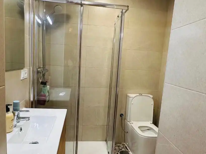 Flat for sale in Calle del Doctor Ayela, 20, Pla de Bon Repós Bathroom of Flat for sale in Alicante / Alacant with Air Conditioner and Balcony
