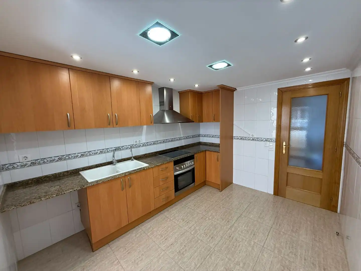 Flat for sale in Alcàsser Kitchen of Flat for sale in Alcàsser with Air Conditioner, Terrace and Balcony