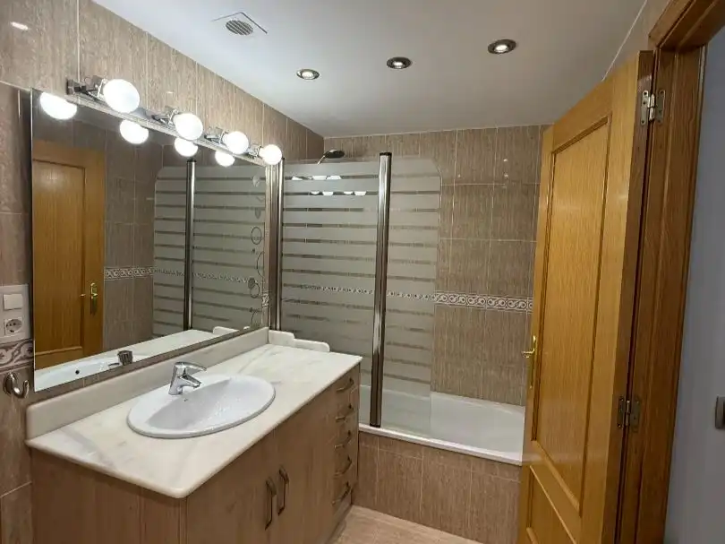 Flat for sale in Alcàsser Bathroom of Flat for sale in Alcàsser with Air Conditioner, Terrace and Balcony