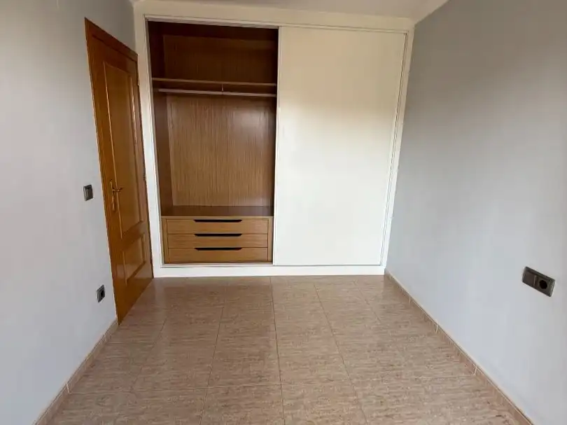 Flat for sale in Alcàsser Bedroom of Flat for sale in Alcàsser with Air Conditioner, Terrace and Balcony