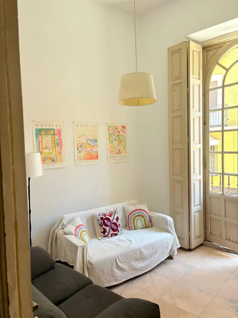 Wohnung zur Miete in Calle Mateos Gago, 24, Alfalfa - Santa Cruz Wohnzimmer von Wohnung zur Miete in Sevilla mit Möbliert und Balkon