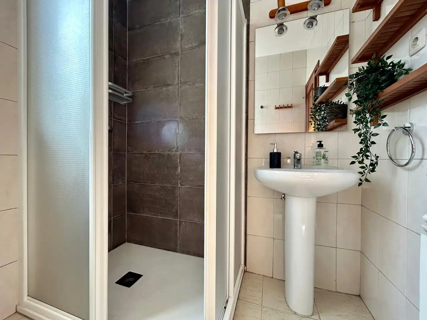 Attic for rent in Calle de María de Molina, 24, Castellana Bathroom of Attic for rent in Madrid Capital