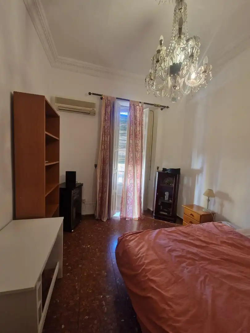 Room in Calle Mateos Gago, 24, Alfalfa - Santa Cruz Room in Calle Mateos Gago, 24, Alfalfa - Santa Cruz