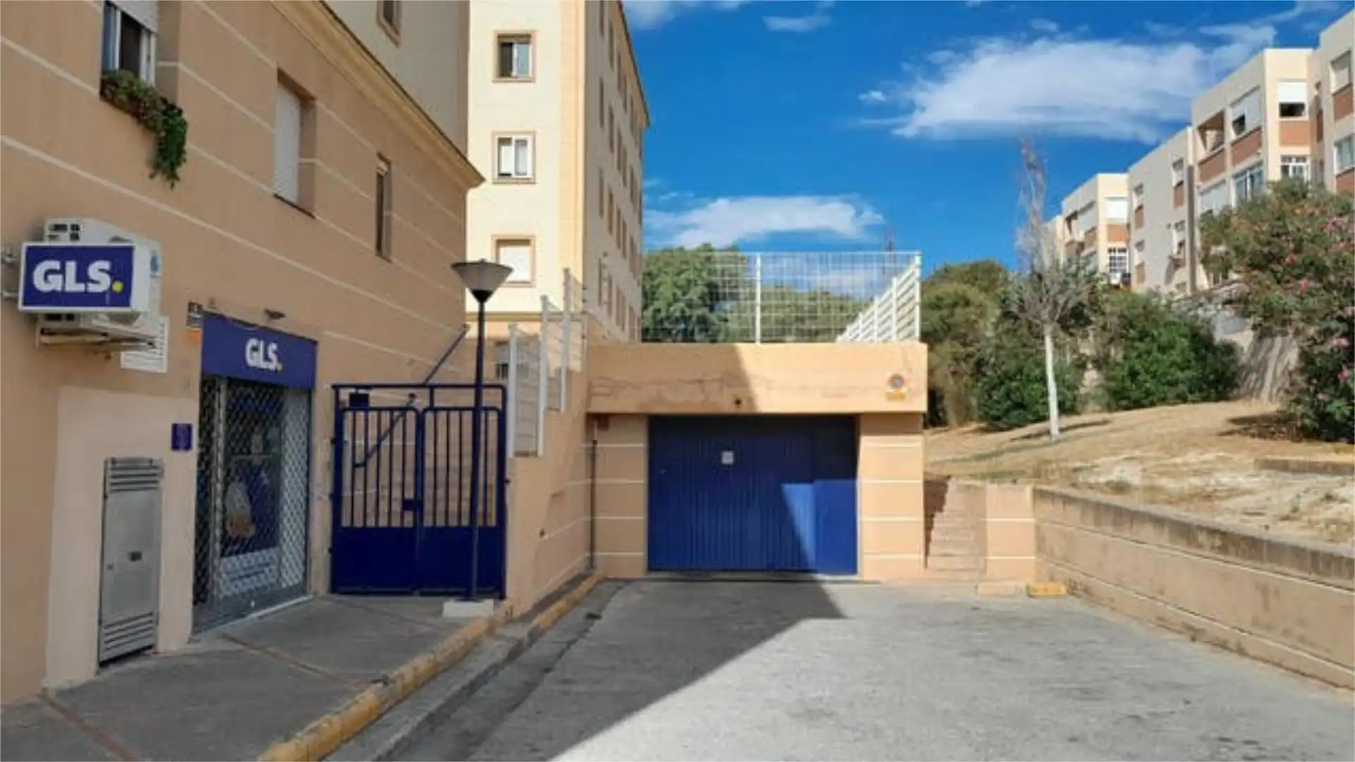 Parking of Garage for rent in Puerto Real
