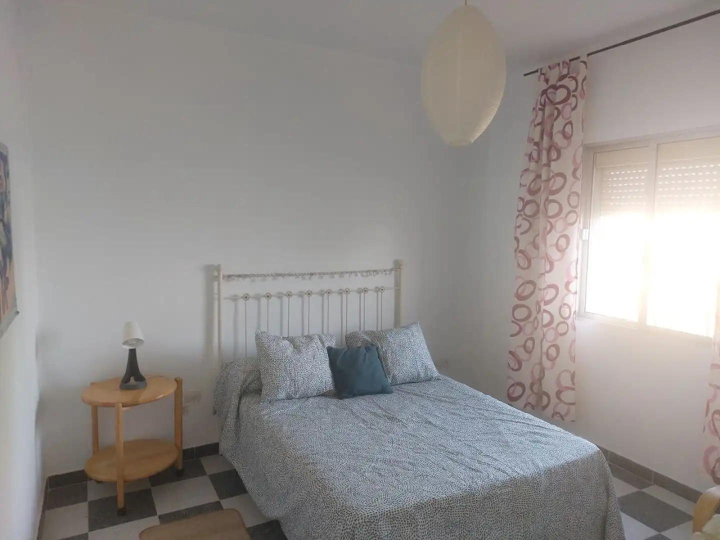 Piso en venta en Calle Manises, 8, Barrio Bajo Habitación de Piso en venta en San Juan de Aznalfarache con Amueblado y Balcón