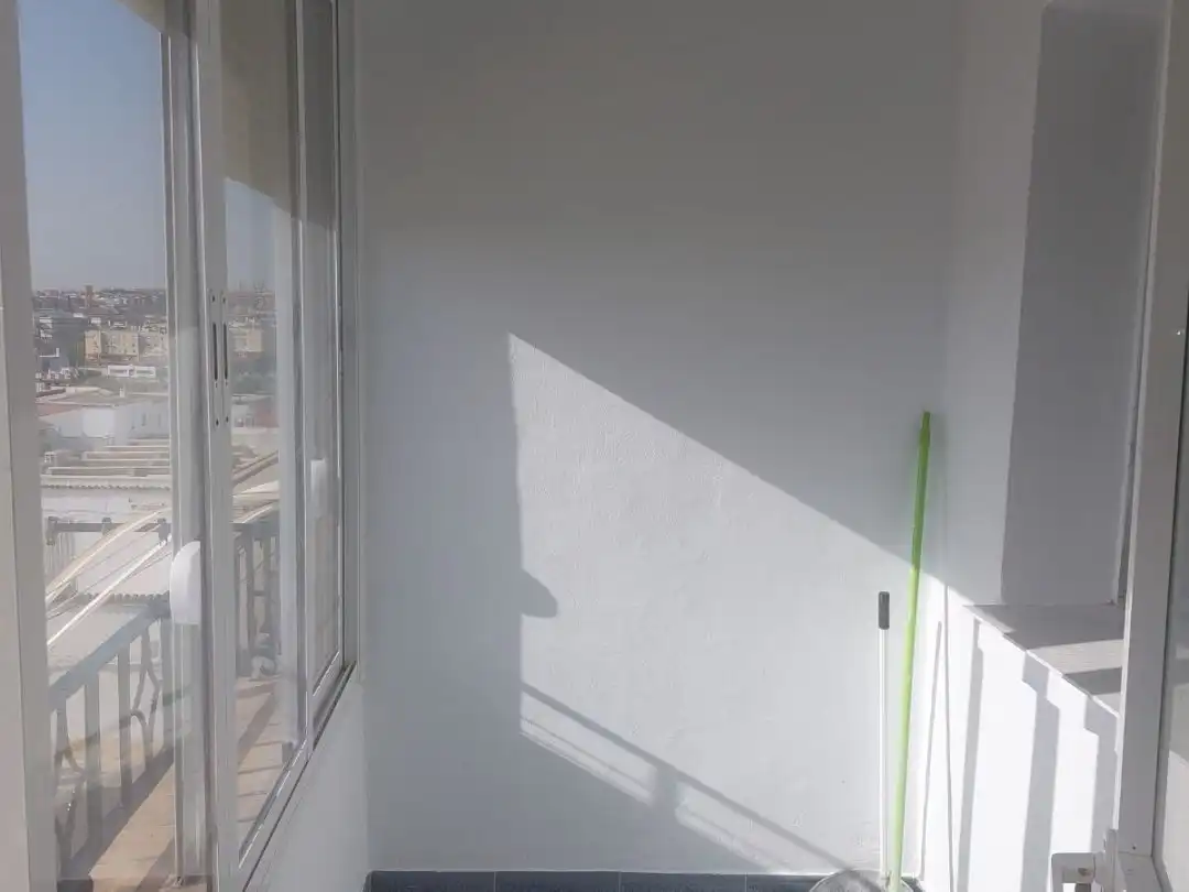 Piso en venta en Calle Manises, 8, Barrio Bajo Terraza de Piso en venta en San Juan de Aznalfarache con Amueblado y Balcón