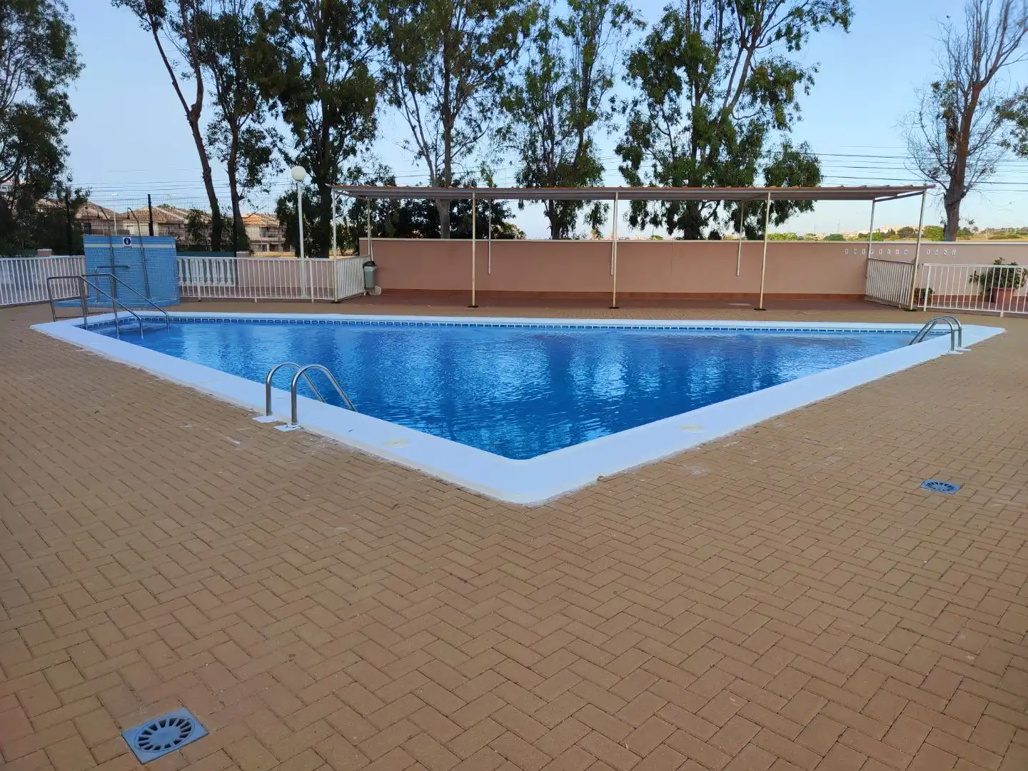 Piscina de Piso de alquiler en Cartagena con Aire acondicionado, Terraza y Trastero