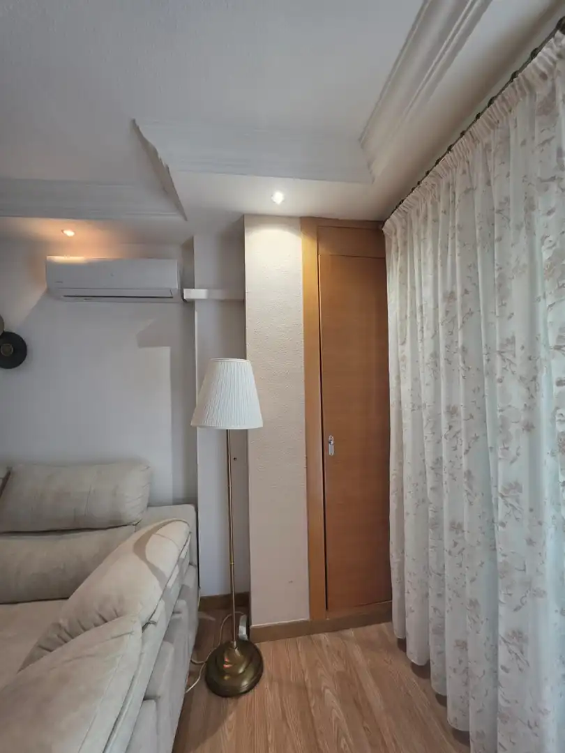 Habitación de Piso en venta en Pinos Genil con Aire acondicionado, Parquet y Piscina