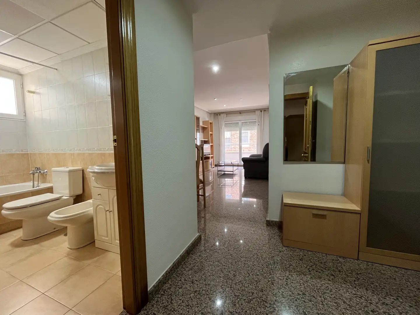 Piso de alquiler en Elda con Aire acondicionado, Amueblado y Balcón