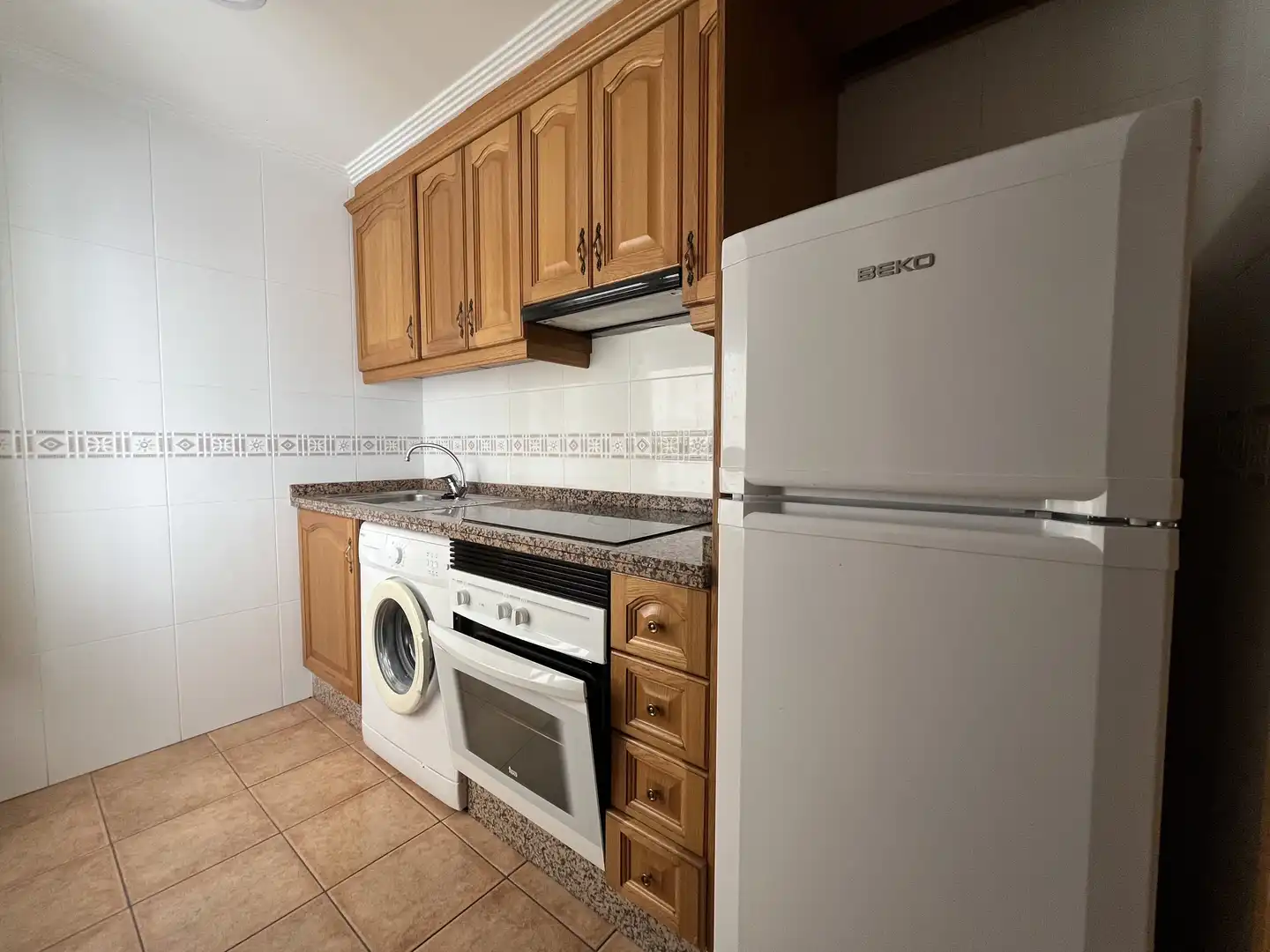 Cocina de Piso de alquiler en Elda con Aire acondicionado, Amueblado y Balcón