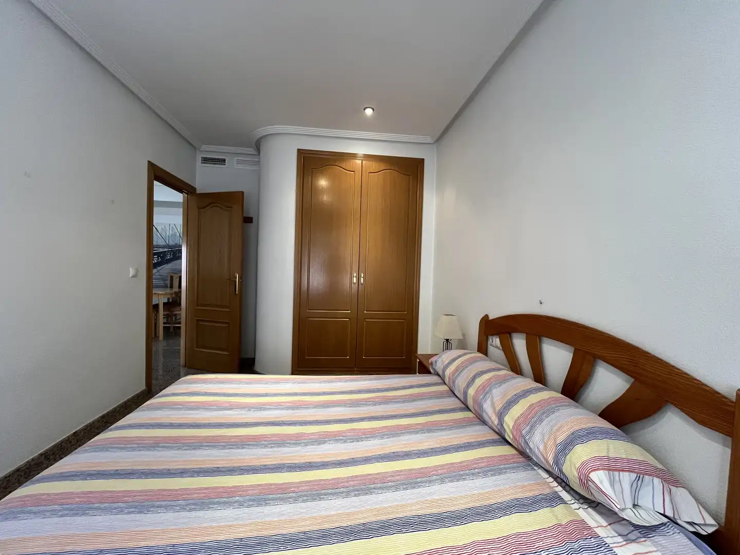 Habitación de Piso de alquiler en Elda con Aire acondicionado, Amueblado y Balcón