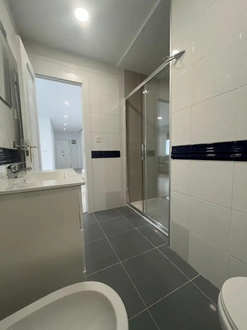 Bathroom of Flat for rent in Vitoria - Gasteiz  with Parquet flooring and Furnished