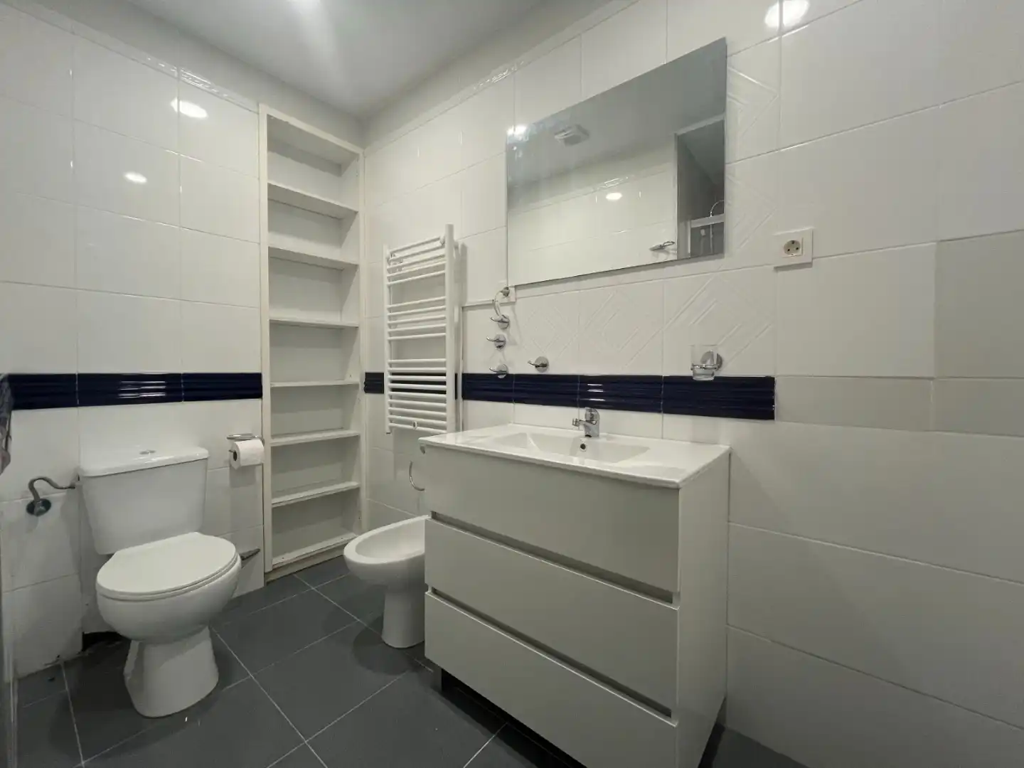 Bathroom of Flat for rent in Vitoria - Gasteiz  with Parquet flooring and Furnished