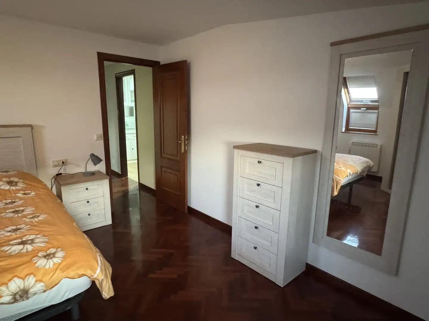 Habitación de Piso de alquiler en Laxe con Calefacción, Parquet y Terraza