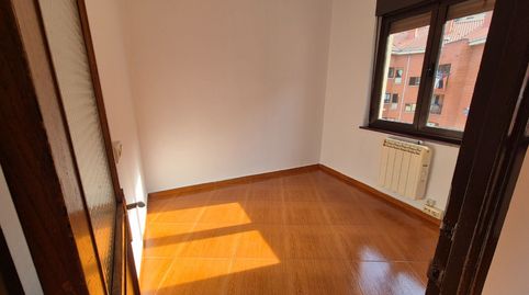 Foto 2 de Piso en venta en Calle Marques de Pinar del Rio, 3, El Carbayedo - El Quirinal, Avilés