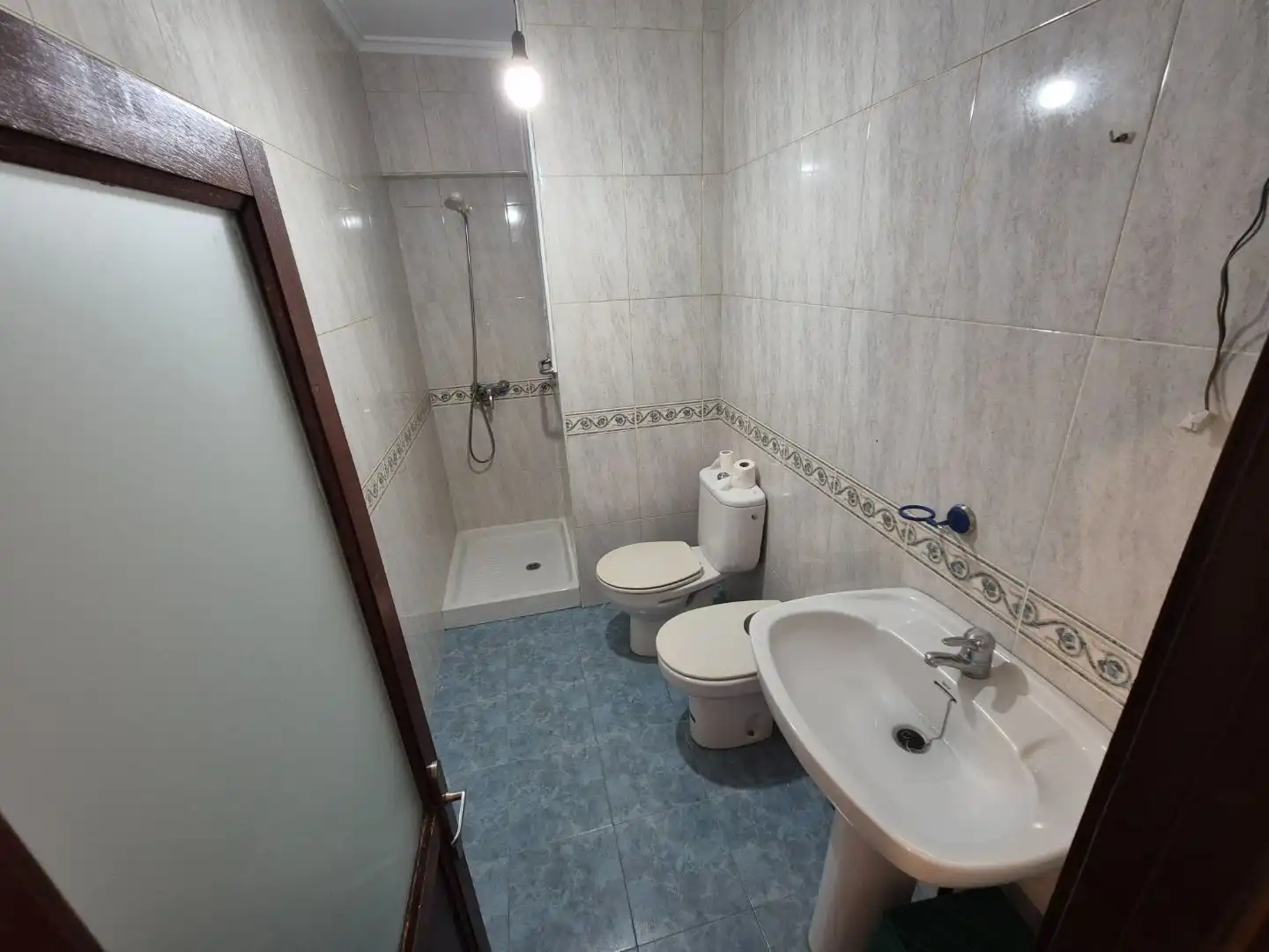 Bathroom of Flat for sale in Avilés