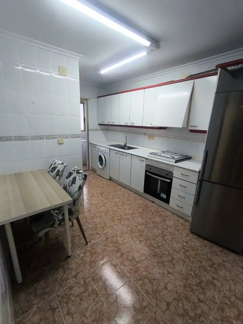 Piso de alquiler en Carrer Cerdà, 73, Los Ángeles