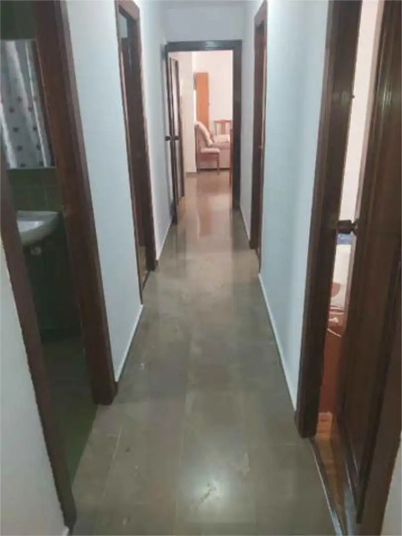 Piso de alquiler en Los Ángeles - Cruz de Caravaca