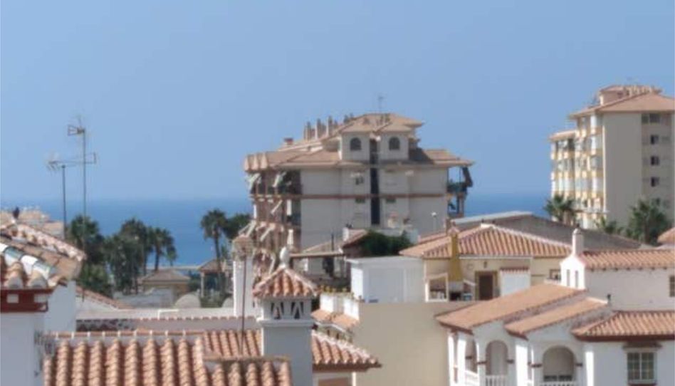 Apartamento de alquiler en Urbanización Santa Rosa, Torrox - imagen 1 Foto 1 de Apartamento de alquiler en Urbanización Santa Rosa, Torrox