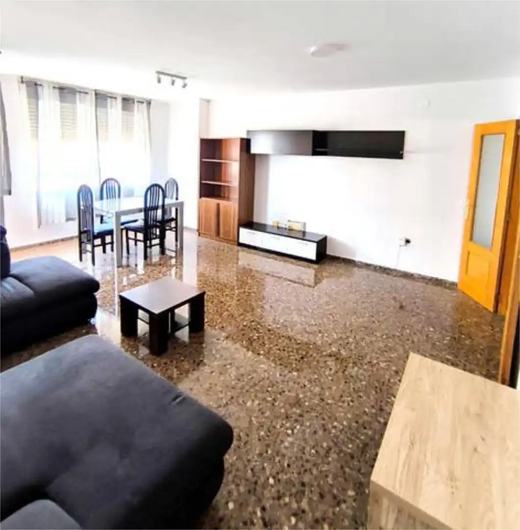 Sala de estar de Piso de alquiler en Villanueva de Castellón con Terraza y Amueblado