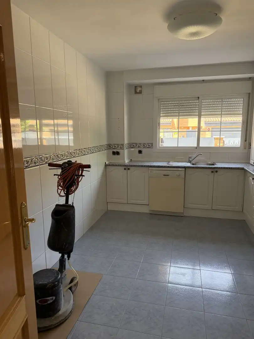 Casa o chalet de alquiler en Calle Sierra Nevada, 21, Villanueva de la Cañada ciudad Cocina de Casa o chalet de alquiler en Villanueva de la Cañada con Calefacción, Jardín privado y Parquet