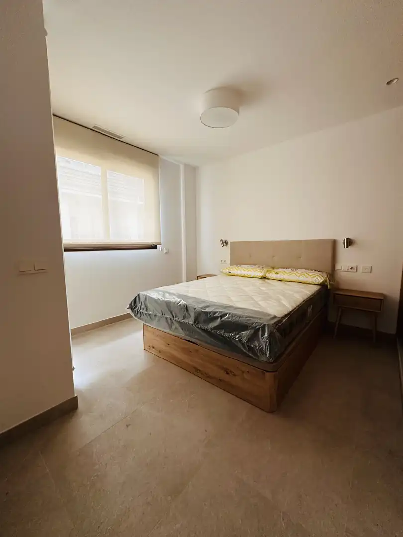Flat for rent in Calle Troncón, 37, Puerto Deportivo Bedroom of Flat for rent in Fuengirola with Air Conditioner, Heating and Terrace