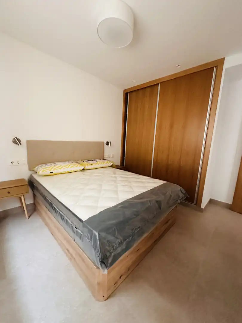 Flat for rent in Calle Troncón, 37, Puerto Deportivo Bedroom of Flat for rent in Fuengirola with Air Conditioner, Heating and Terrace