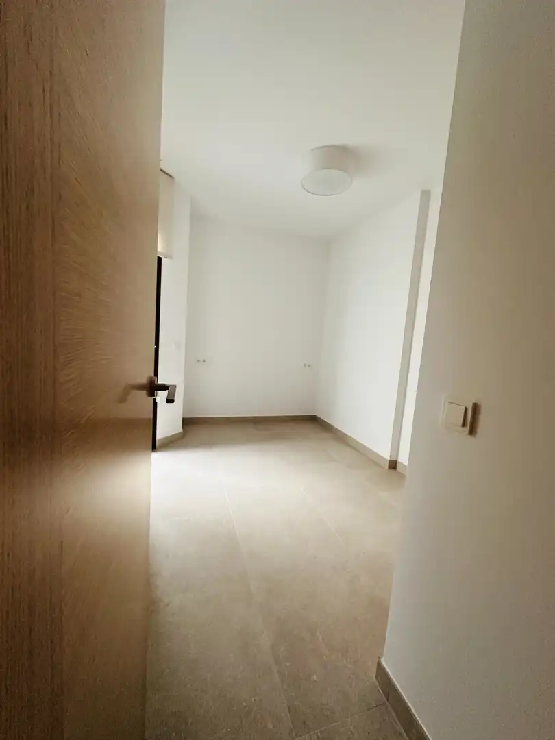 Flat for rent in Calle Troncón, 37, Puerto Deportivo Flat for rent in Fuengirola with Air Conditioner, Heating and Terrace