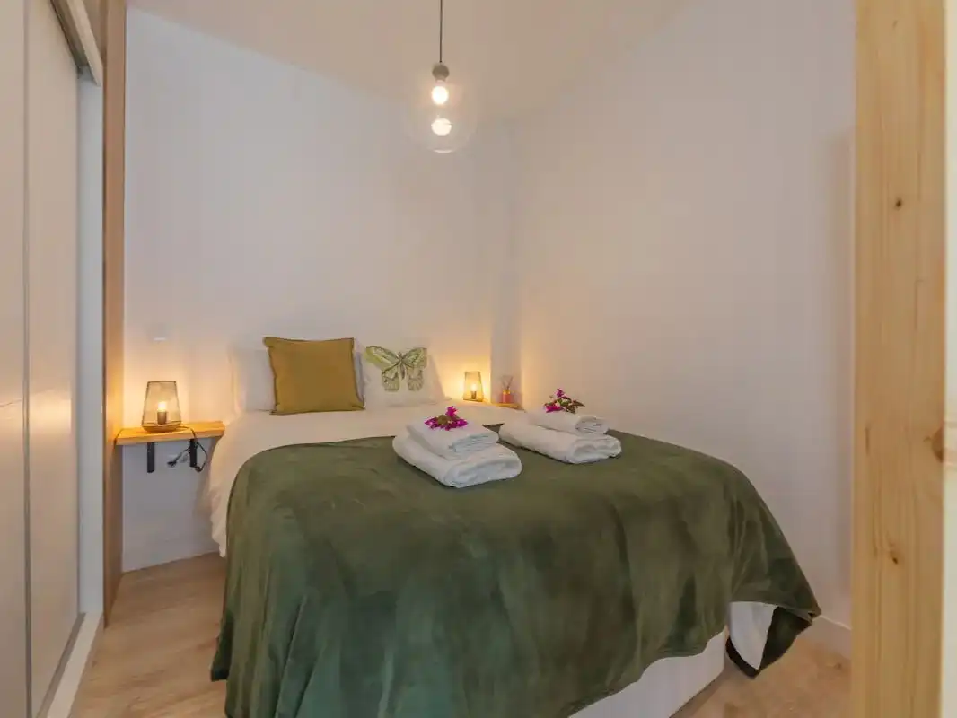 Schlafzimmer von Wohnung zur Miete in Tarifa mit Möbliert