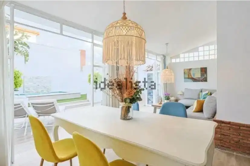 Detached homes for sale in Calle Huerta Palop, 45, Alcalá del Río Dining room of Detached homes for sale in Alcalá del Río with Air Conditioner, Heating and Private garden