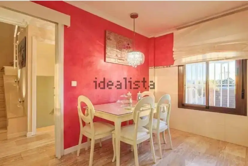 Detached homes for sale in Calle Huerta Palop, 45, Alcalá del Río Dining room of Detached homes for sale in Alcalá del Río with Air Conditioner, Heating and Private garden