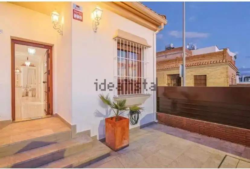 Detached homes for sale in Calle Huerta Palop, 45, Alcalá del Río Exterior view of Detached homes for sale in Alcalá del Río with Air Conditioner, Heating and Private garden
