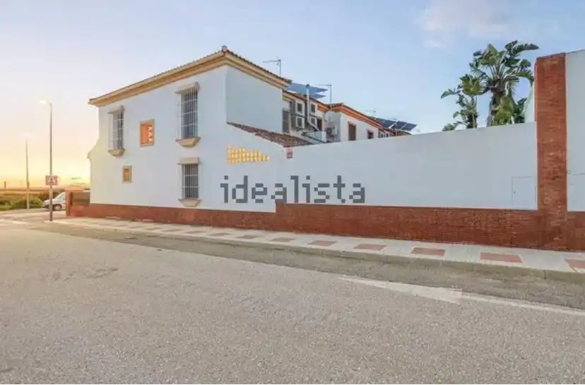 Detached homes for sale in Calle Huerta Palop, 45, Alcalá del Río Exterior view of Detached homes for sale in Alcalá del Río with Air Conditioner, Heating and Private garden