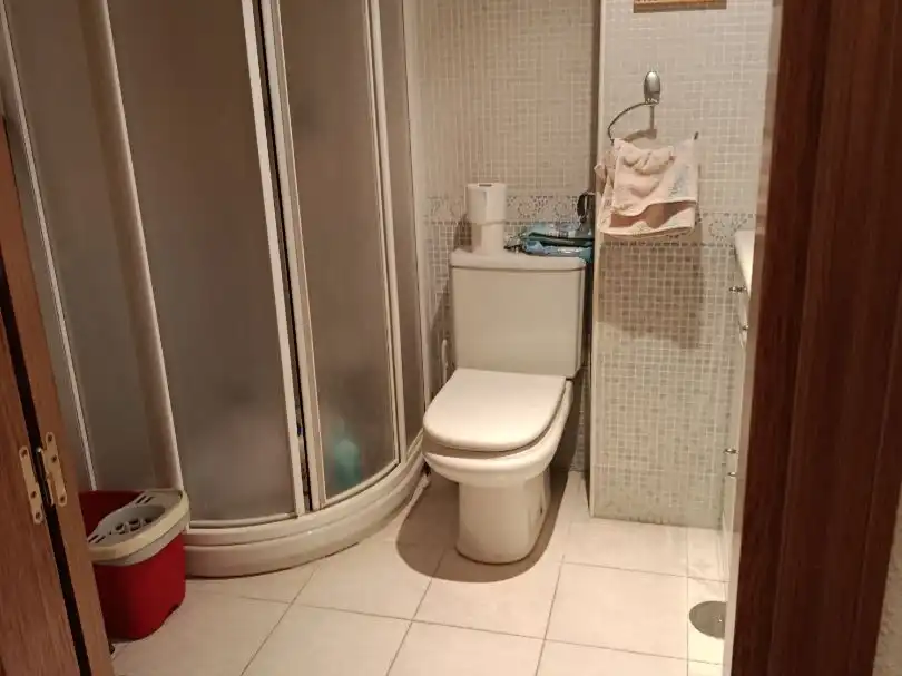 Bathroom of Attic for sale in Almería  with Air Conditioner, Heating and Parquet flooring