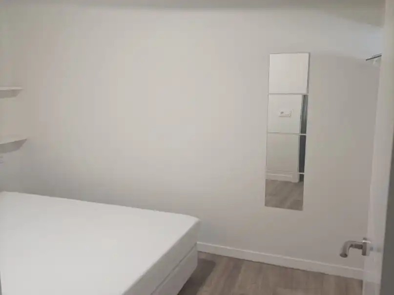 Schlafzimmer von Wohnungen zur Miete in Cuenca mit Heizung und Möbliert