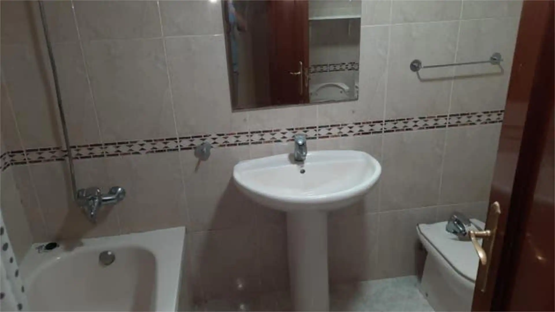Bathroom of Apartments for rent in Almería  with Heating, Furnished and Pets allowed