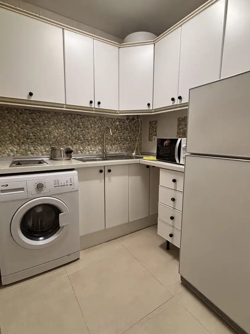 Flat for rent in Calle Salobreja, 10, Belén - San Roque Kitchen of Flat for rent in Jaén with Air Conditioner, Furnished and Balcony