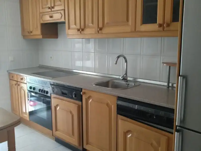 Piso de alquiler en Plaza Rollo, 1, Sur Cocina de Piso de alquiler en Ávila con Calefacción, Parquet y Terraza