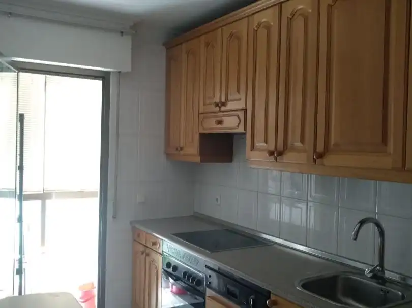 Piso de alquiler en Plaza Rollo, 1, Sur Cocina de Piso de alquiler en Ávila con Calefacción, Parquet y Terraza
