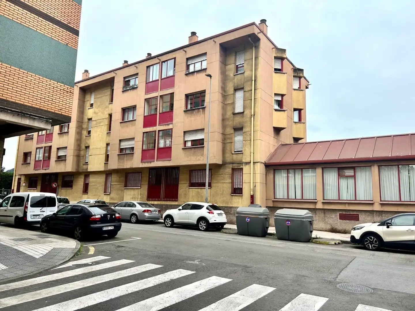 Flat for sale in Calle de Los Cabrilleros, 18, La Calzada Exterior view of Flat for sale in Gijón