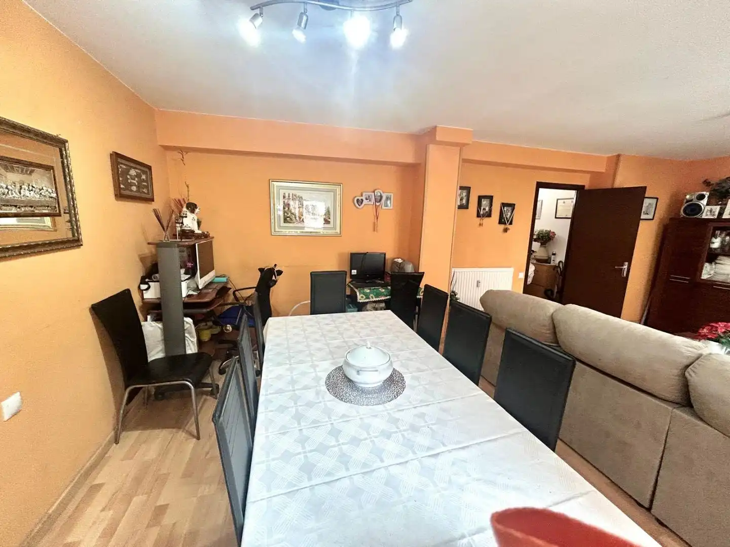 Flat for sale in Calle de Los Cabrilleros, 18, La Calzada Dining room of Flat for sale in Gijón