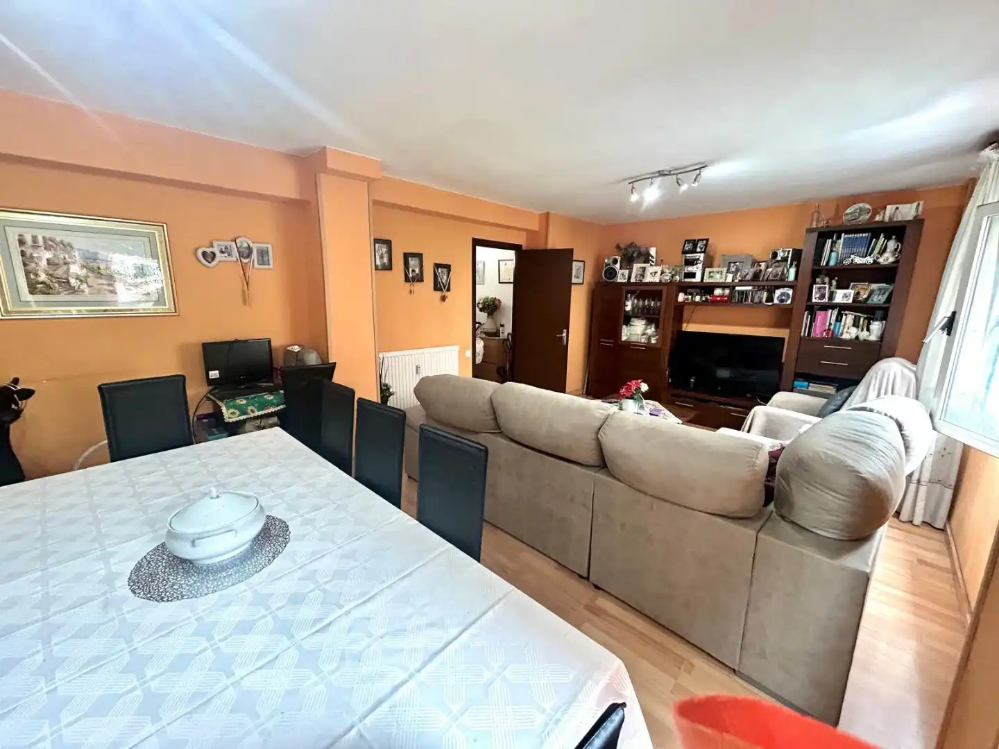 Flat for sale in Calle de Los Cabrilleros, 18, La Calzada Living room of Flat for sale in Gijón