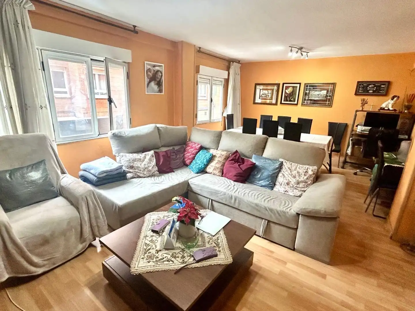 Flat for sale in Calle de Los Cabrilleros, 18, La Calzada Living room of Flat for sale in Gijón